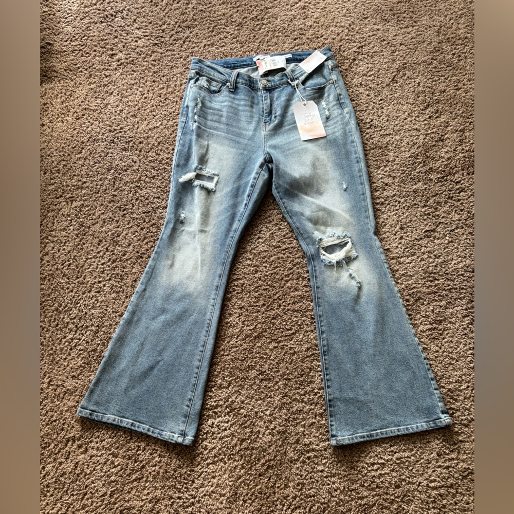 Arula Brand New Flare Jeans